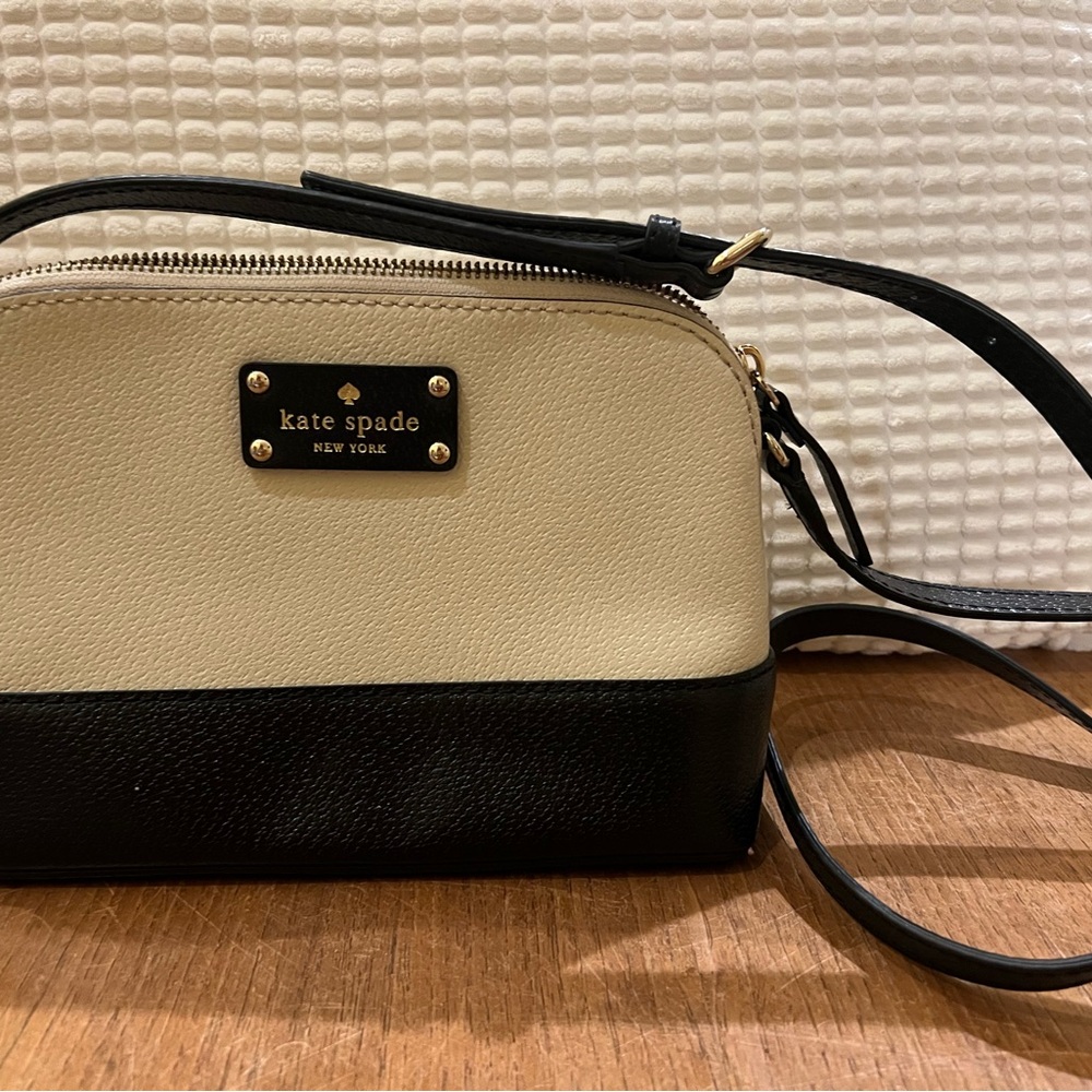 Kate Spade Two-Tone Black and Cream Crossbody Bag